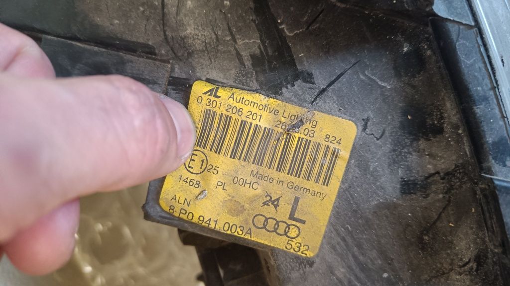Ляв фар Ауди А3 8П Audi A3 8p 0301 / 206 201