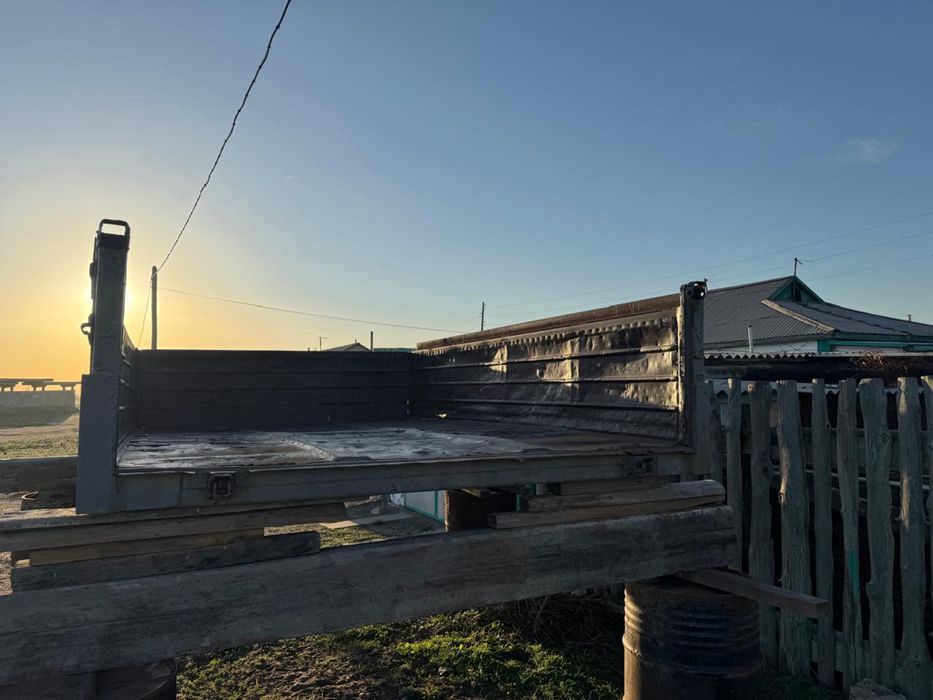 Продается   борт   Газ-53      в    хорошем     состояние торг есть