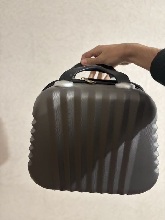 Куфар за грим сив