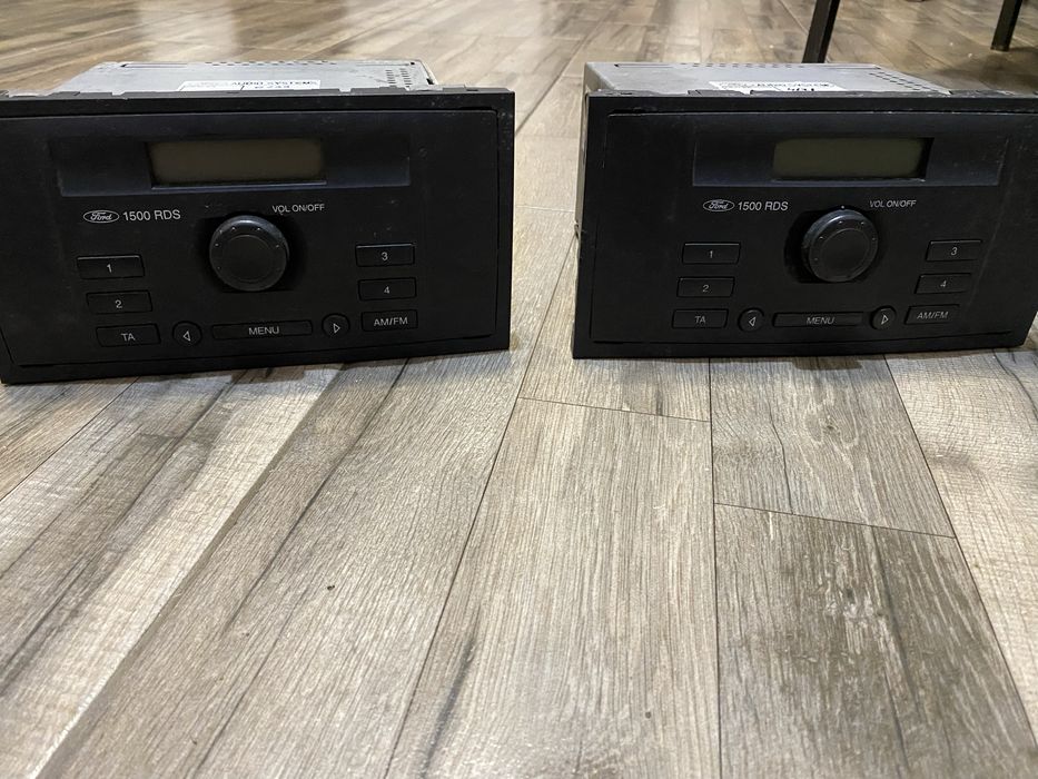 Radio Ford Model 1500 Rds
