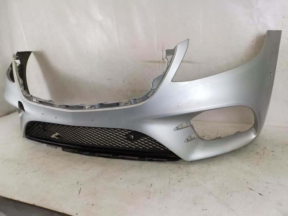 Предна броня с долна решетка Повредена Мерцедес-Бенц С-Клас / Mercedes