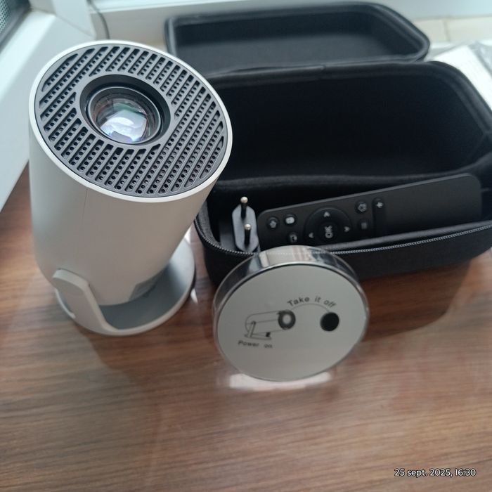 Proiector Magcubic hy300 pro