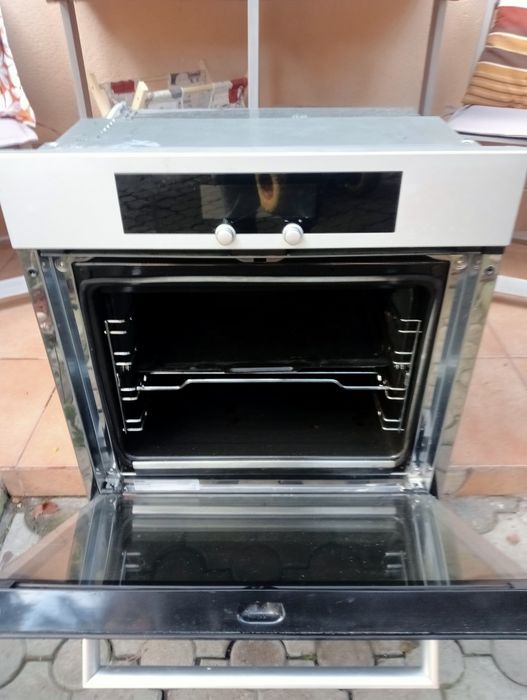 Miele Cuptoare electrice Premium Inox Clasa AAA Afisaj LED