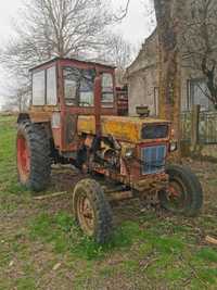 Vand utilaje agricole: TractorU650, Disc, Plug