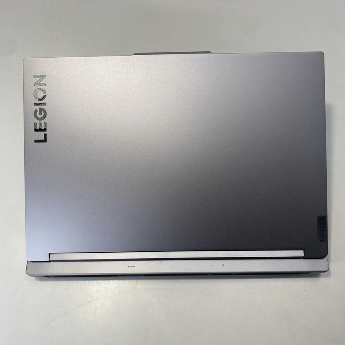 Lenovo Legion 5 16IRX9 16" i9-14900HX 1TB RTX 4060 64GB 1TB 3 Cicluri