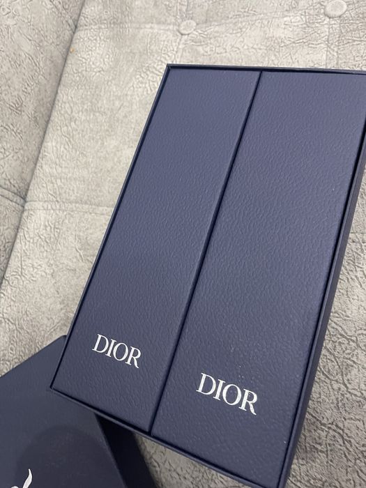 Продам тапочки Dior