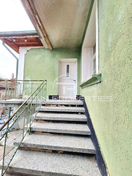 Продава се Къща в с. Старосел, Област Пловдив - 120 кв.м за 292 €/кв.м - Снимка #1