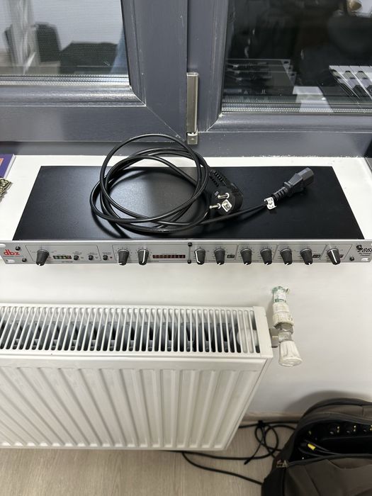 Vand preamplificator microfon dbx 286s