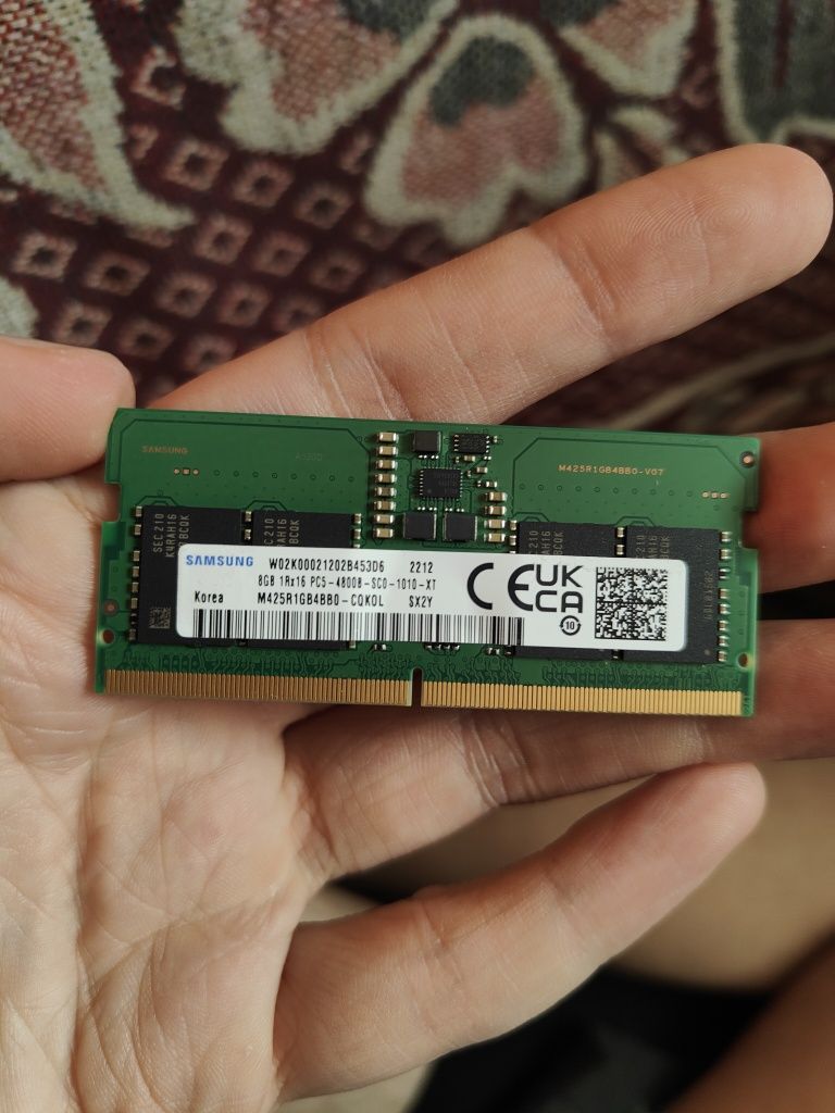 Продам ОЗУ ddr5 8Gb samsung