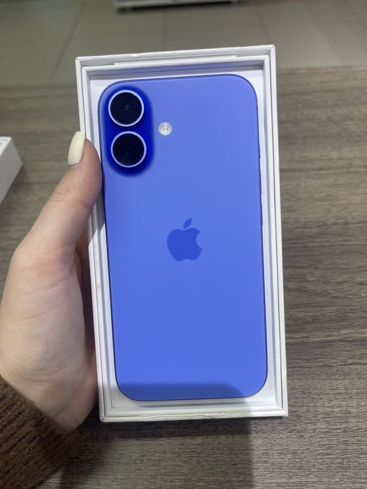 Iphone 16, синий, 128 гб