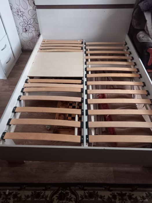 Кровать хорошая бу