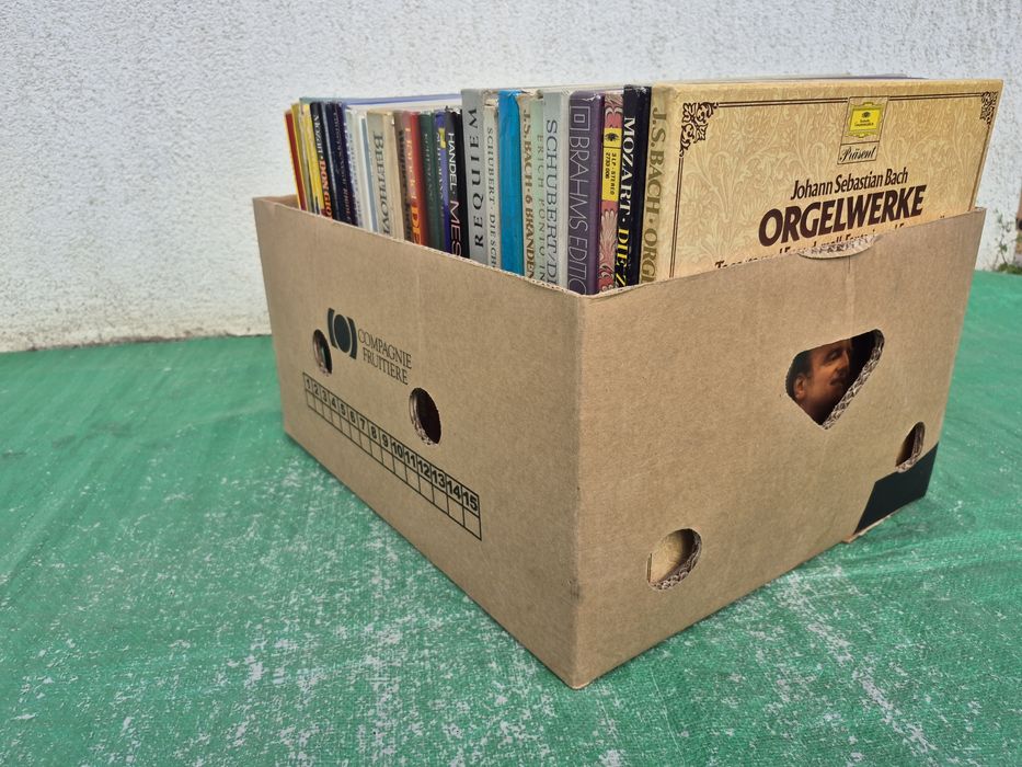 Vând 200lp Discuri Vinil colectia Deutsche Grammophon muzica clasica