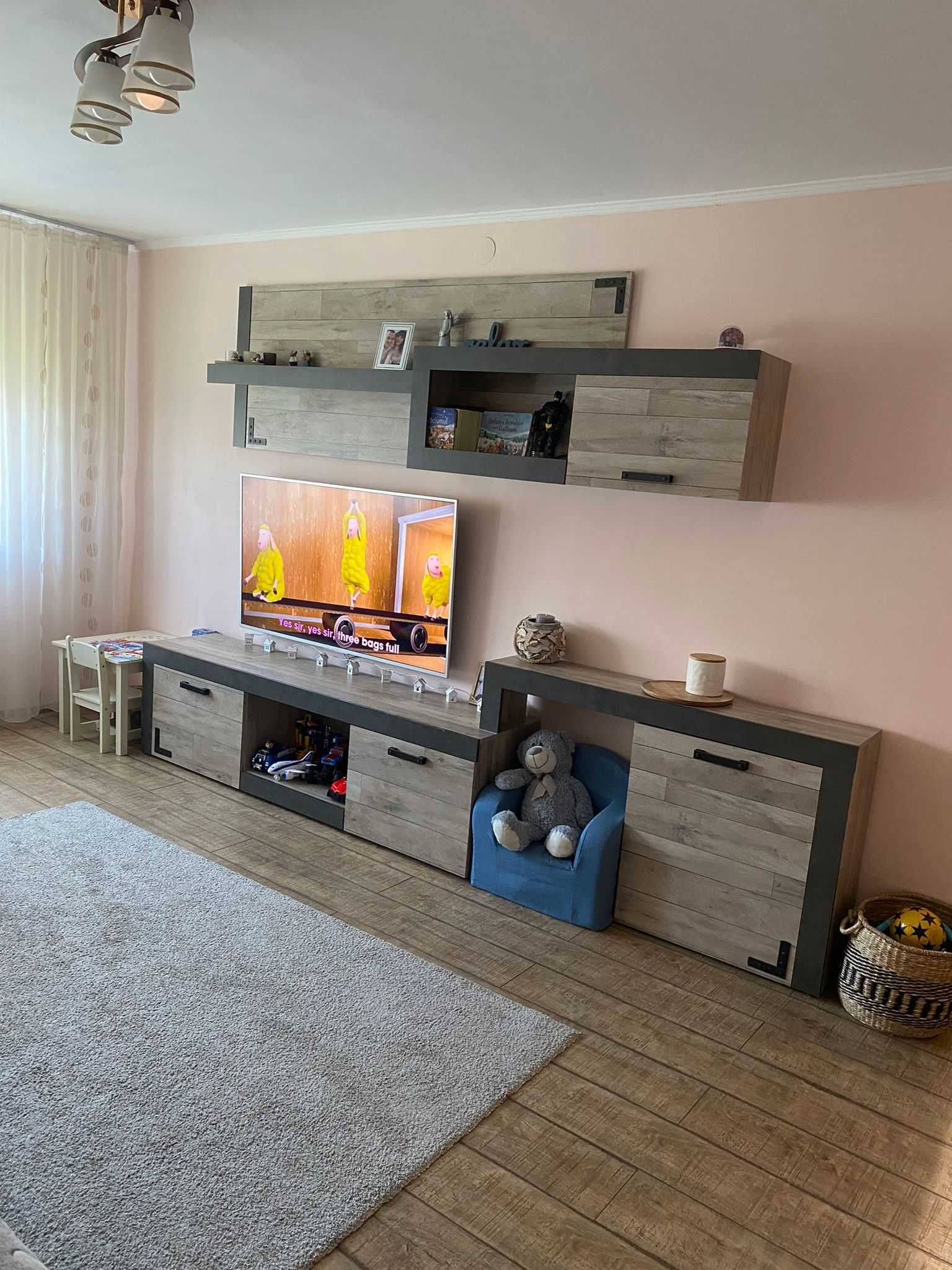 Vând apartament Iosia