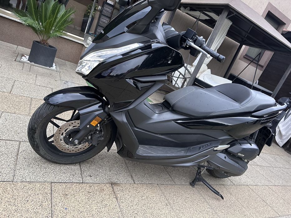 Scuter Honda Forza 125