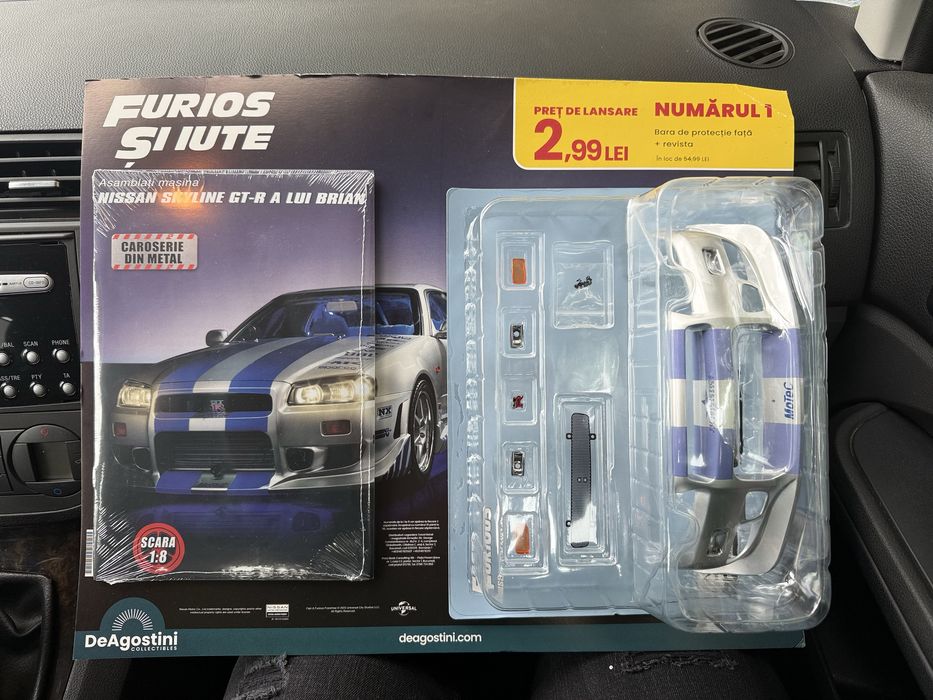 Numărul 1 deagostini Nissan GT-R 1:8