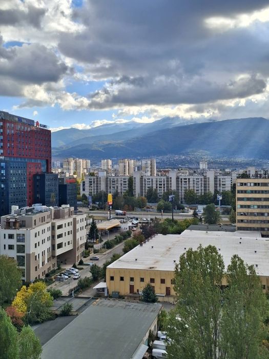 Продава се Двустаен апартамент в София, Полигона - 75 кв.м за 2400 €/кв.м - Снимка #15