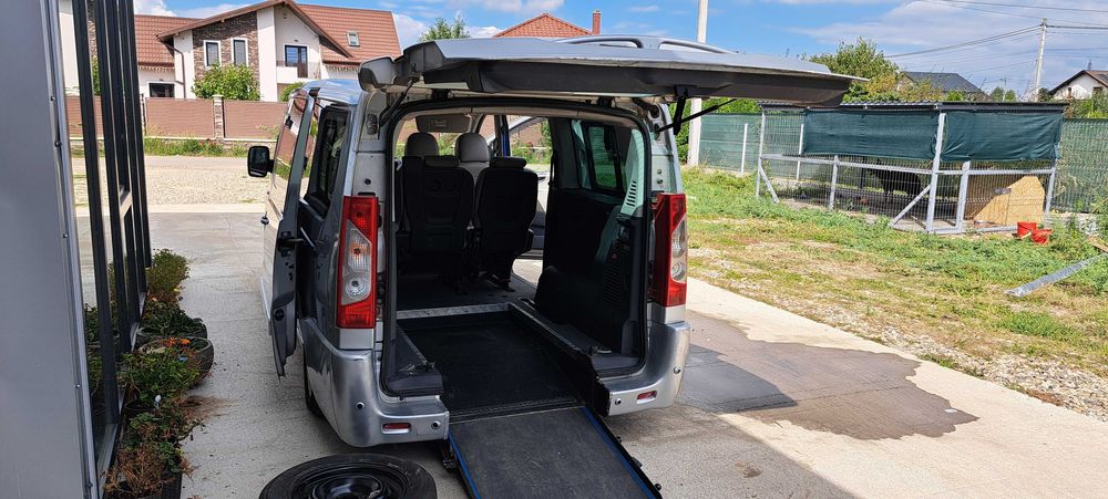 Citroen Jumpy 2014, automat, transport persoane handicap sau moto