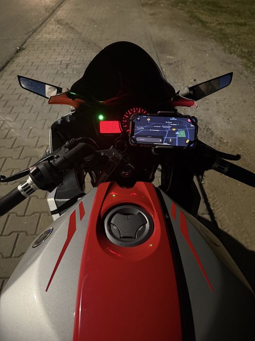 Yamaha YZF-R125 2012