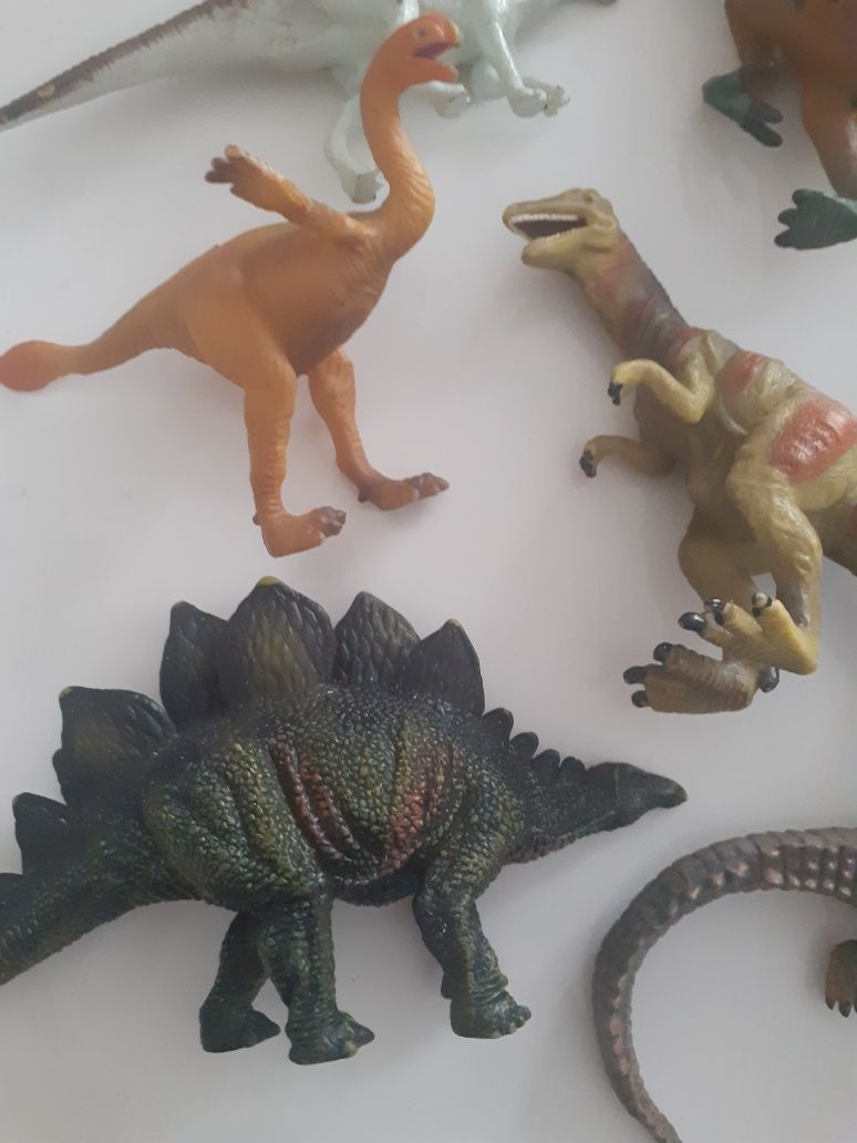 dinozauri/jucarii/colecție dinozauri /originali