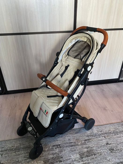 Коляска прогулочная