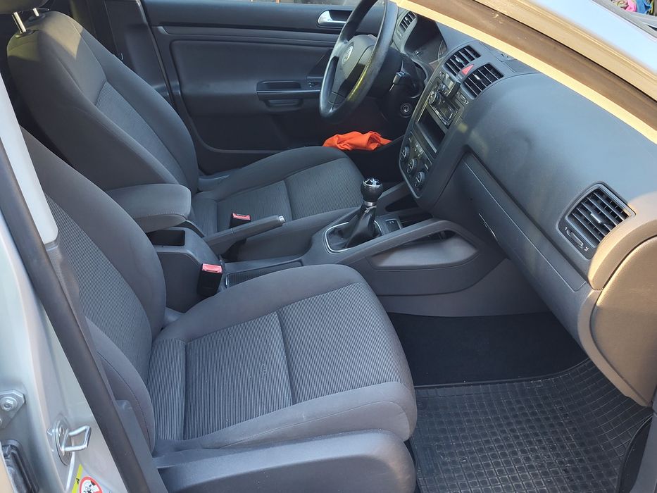 Golf 5 Anul 2008 1.9 tdi 105cp Climatronic Jante