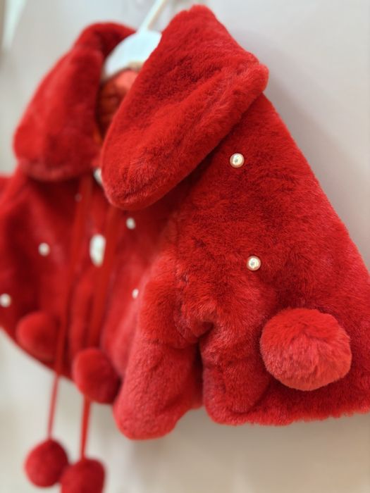 Blanita superba fetite