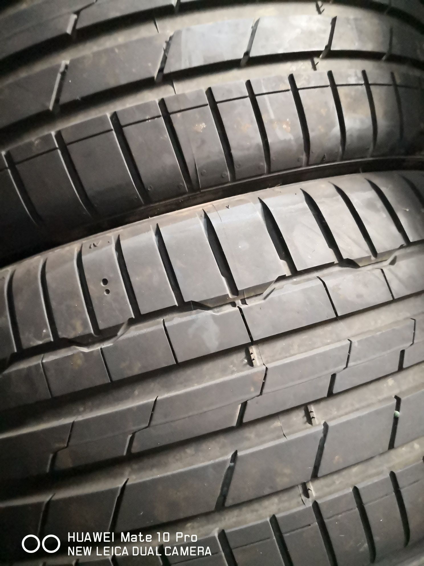 235 35 19 цола гуми като нови дот 22 hankook