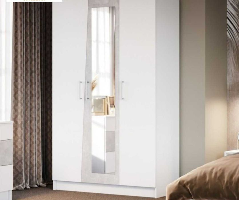 Продаю Шкаф Элина 3-х дверный с зеркалом! Можно в рассрочку!