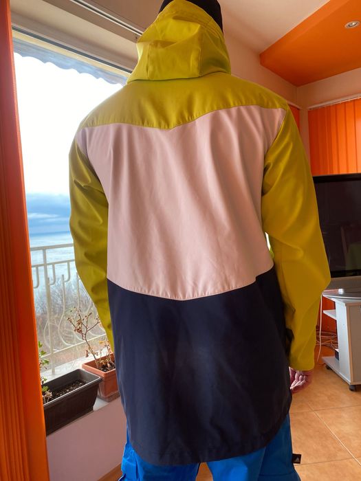 Сноуборд якета и панталони на ниски цени