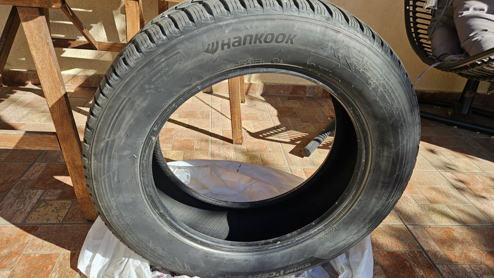 Anvelope iarna 235 60 R18 - 2 x Hankook