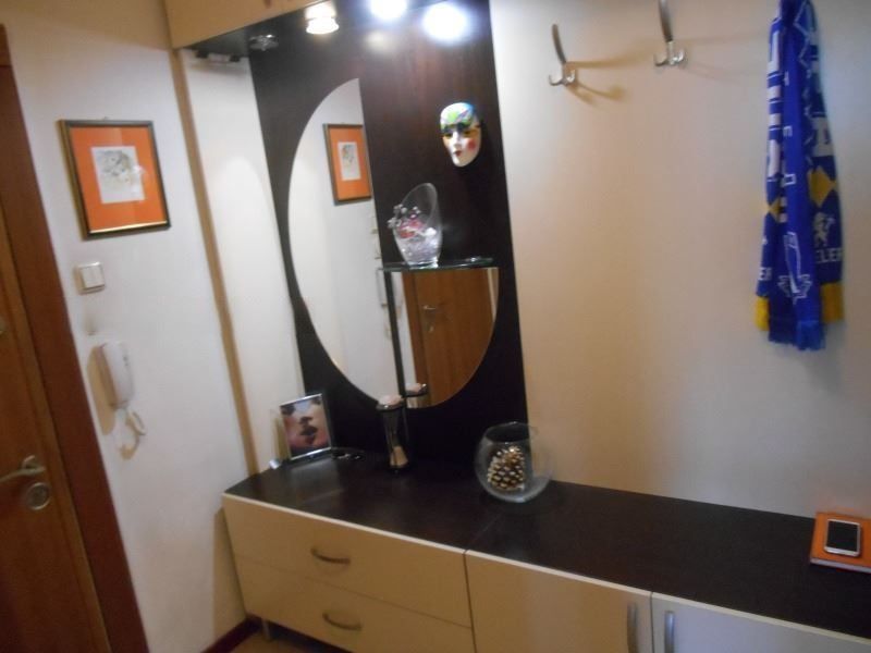 Продава се Тристаен апартамент в София, Овча купел - 132 кв.м за 1887 €/кв.м - Снимка #9