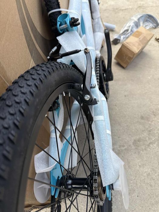 Bicicleta AVASTA copii 8+ ani