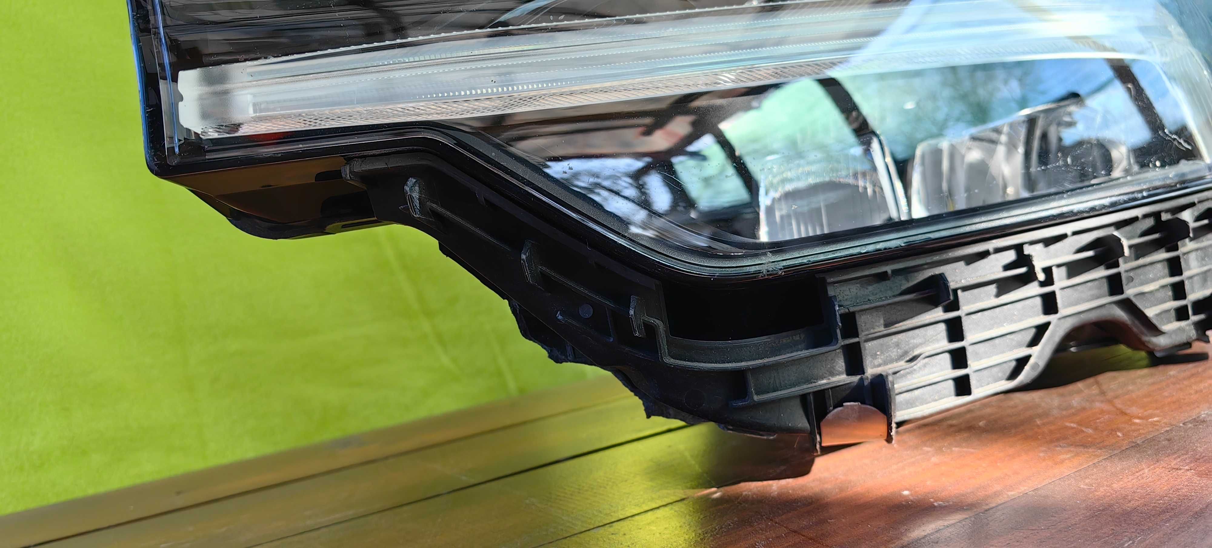 Фар за Volvo XC60 Full LED / Волво ХЦ60 Фул ЛЕД