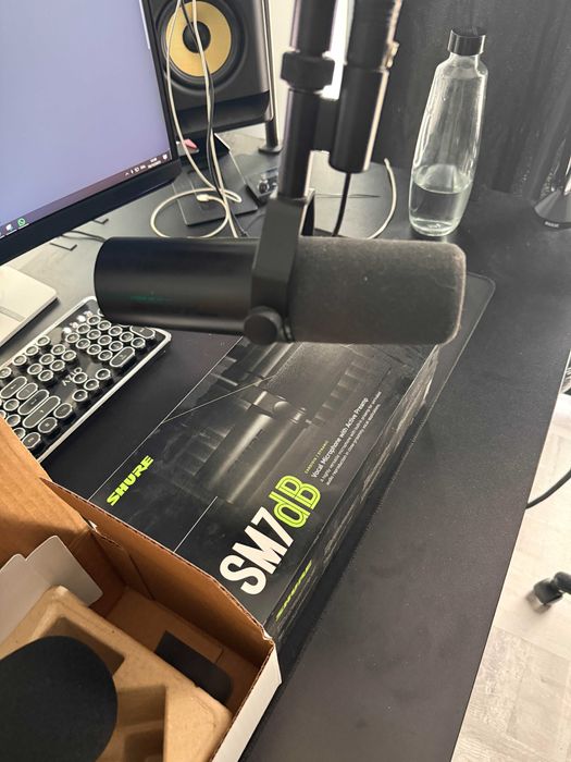 SHURE SM7DB Microfon de Podcast Active Dynamic stare perfectă garanție
