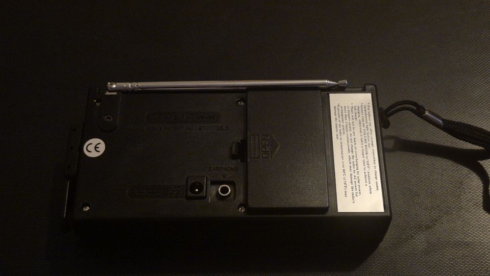 Radio FM-AM Receiver Dynamo&Solar 1980