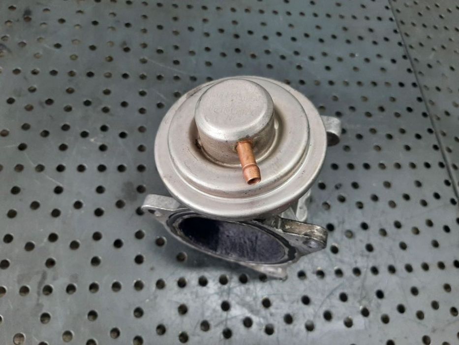 egr dodge caliber 2.0 di-d bsy  038129637d