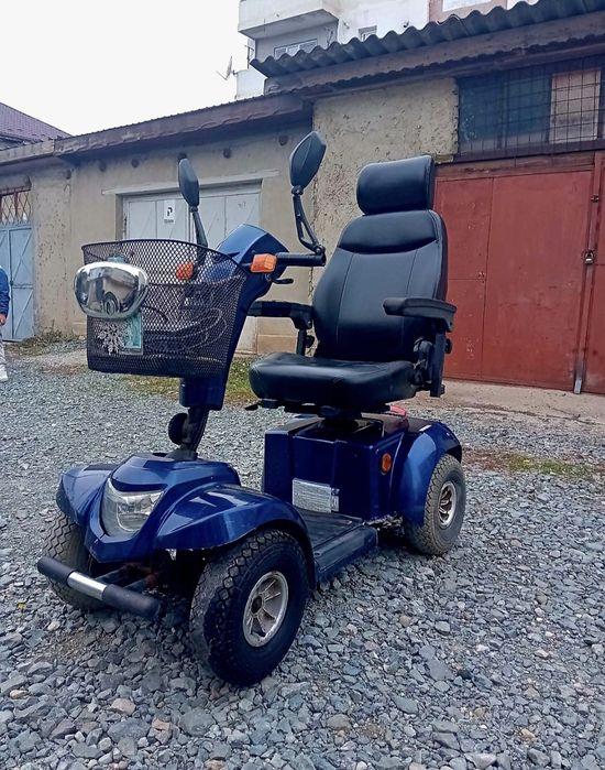 Scuter Carut electric pentru persoane cu dizabilități handicap