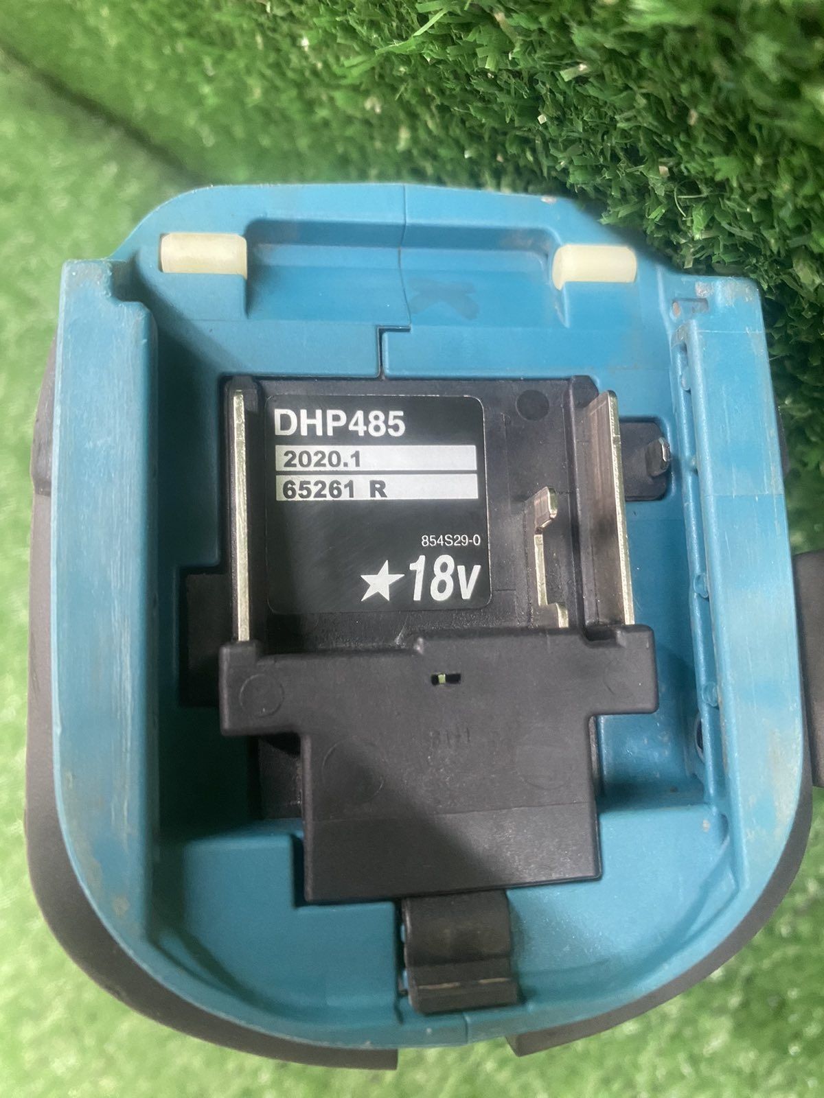 Безчетков ударен винтоверт на Makita DHP485