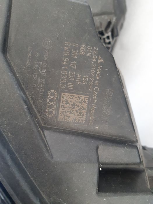 Десен фар audi A3