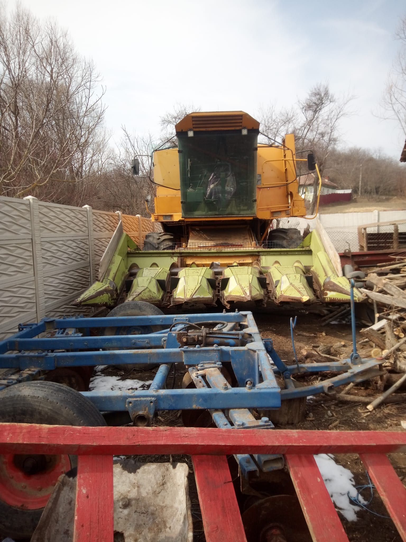 New Holland TF44