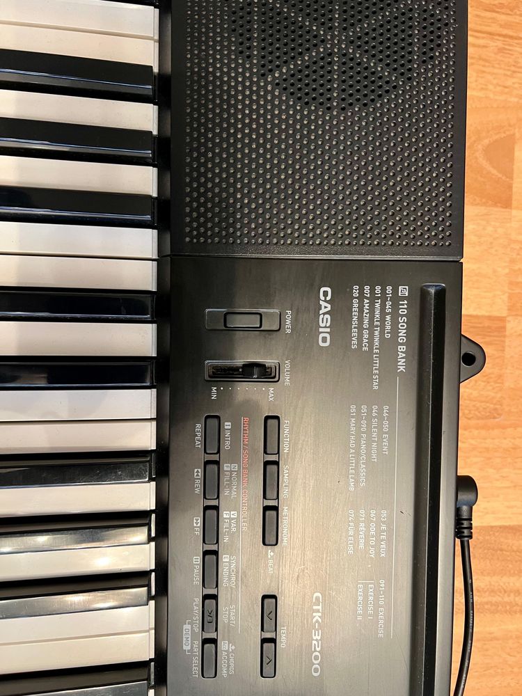 Orga electronica Casio CTK-3200