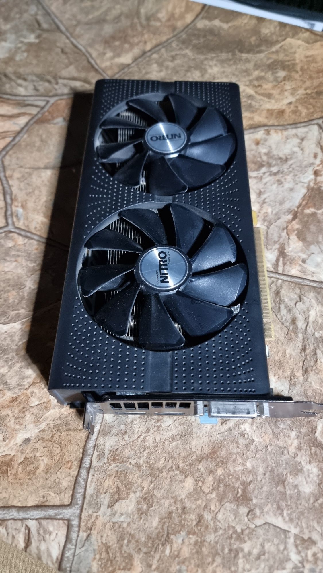 Radeon RX480 Saffhire Nitro + 8gb