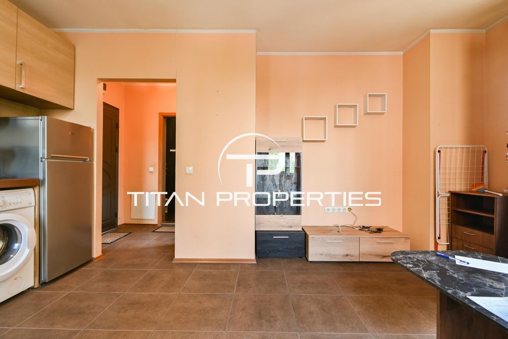 Дава се под наем Двустаен апартамент в София, Света Троица - 50 кв.м за 425 € - Снимка #1