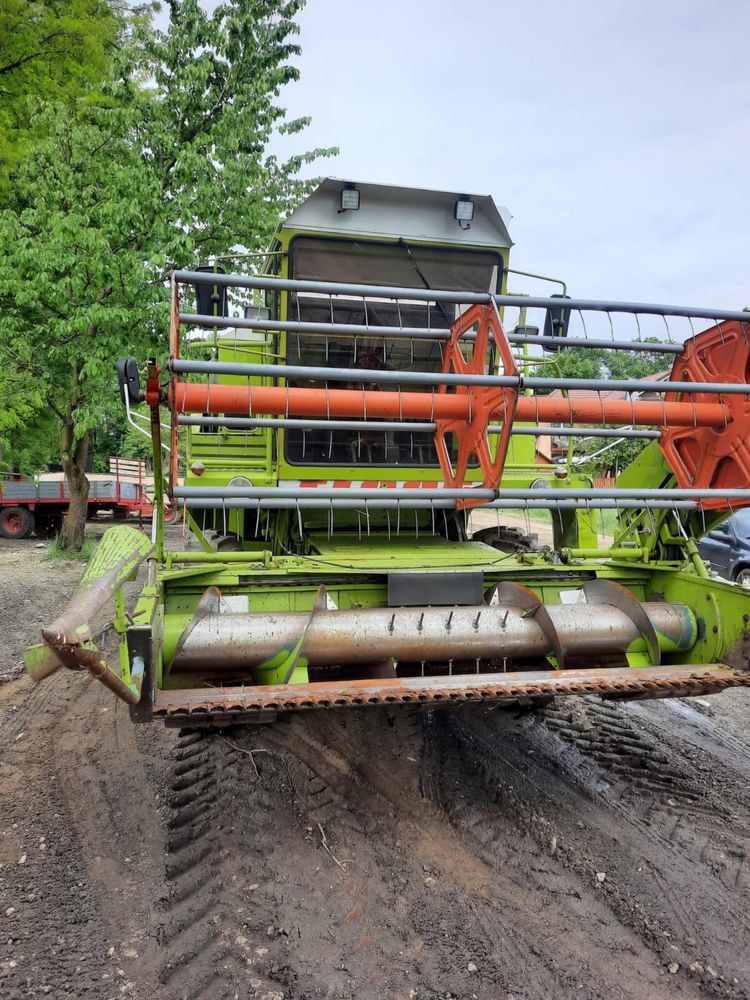 Combină Claas Dominator 66