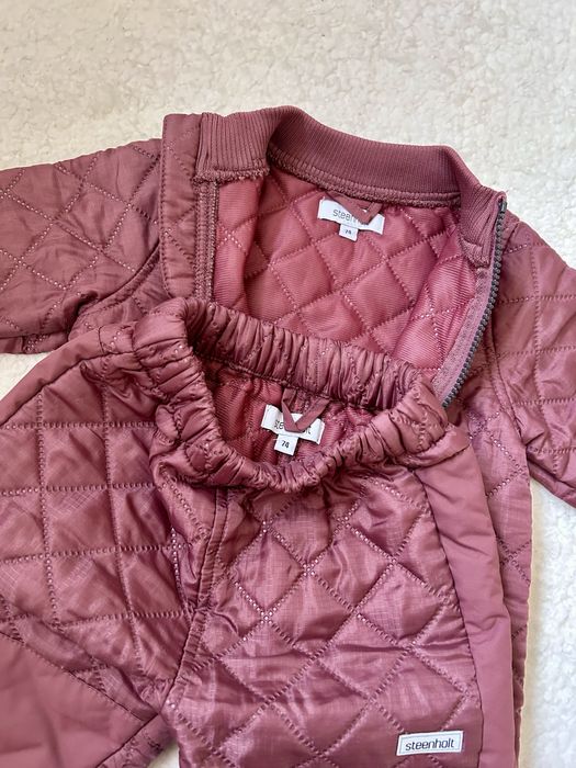 Космонавт, палто и костюм за дъжд