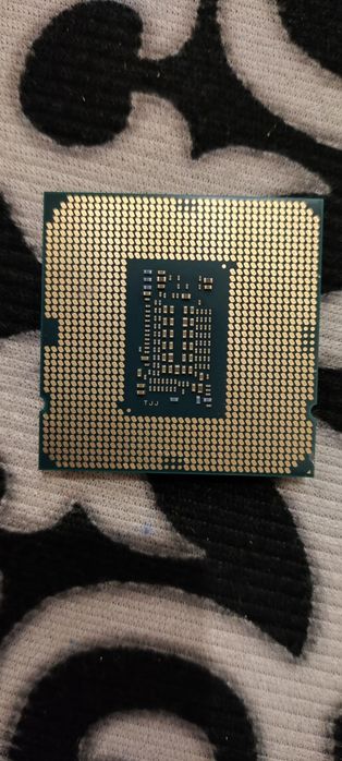 Продам процесор i3 10105