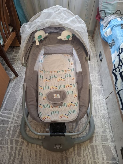 Продам шезлонг Mastela