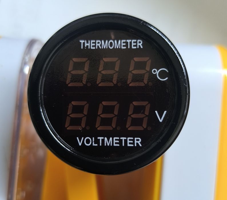 Monitorizare baterie si termometru