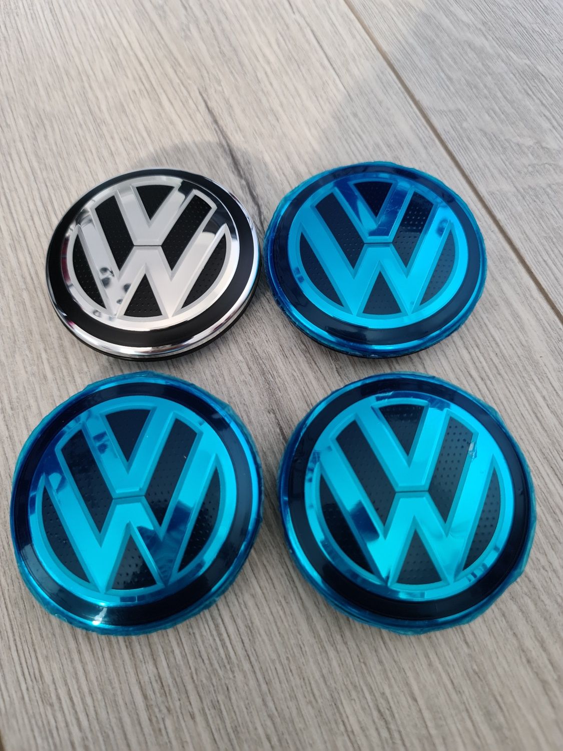 Set-4-Capace-3D-Jante-65-MM-Sigla-Logo-Emblema-Volkswagen-Golf-7