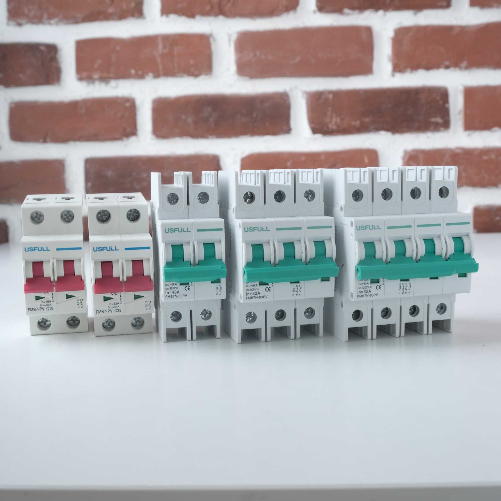 DC предпазител за фотоволтаици 16,20,25,32,40,50,63A от 600v до 1200v